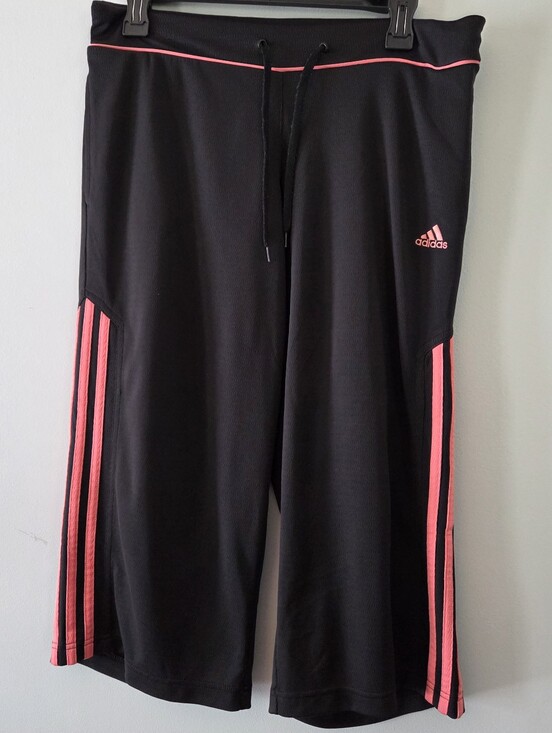 adidas Pants - Adidas Black Athletic Capri Pants With Pink Stripes Size M